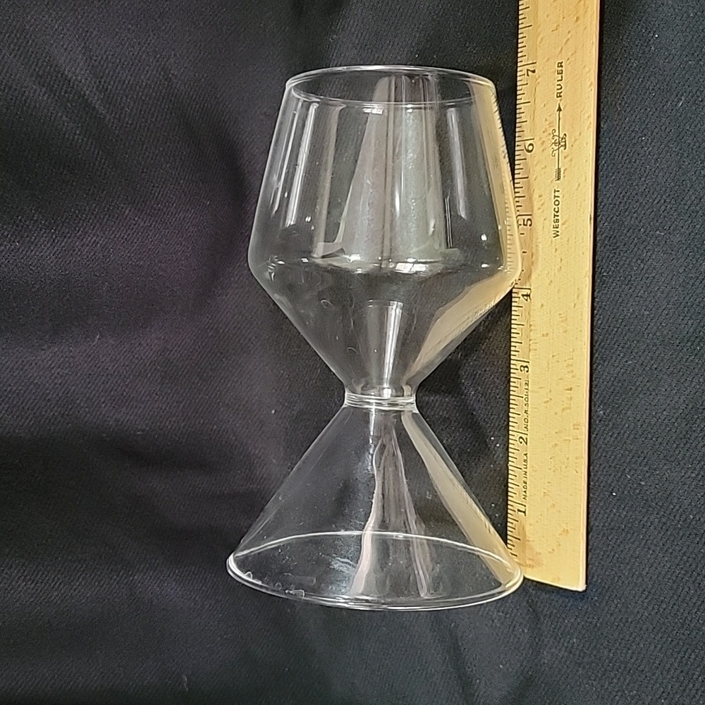 Pair Of Reversible Martini/Wine Glasses.  2 In 1 - Picture 4 of 4